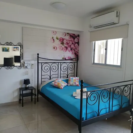 Stelia's Seagate Apt. Apartament Larnaca