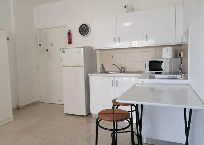 Stelia's Seagate Apt. * Ларнака