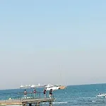 Stelia's Seagate Apt. * لارنكا